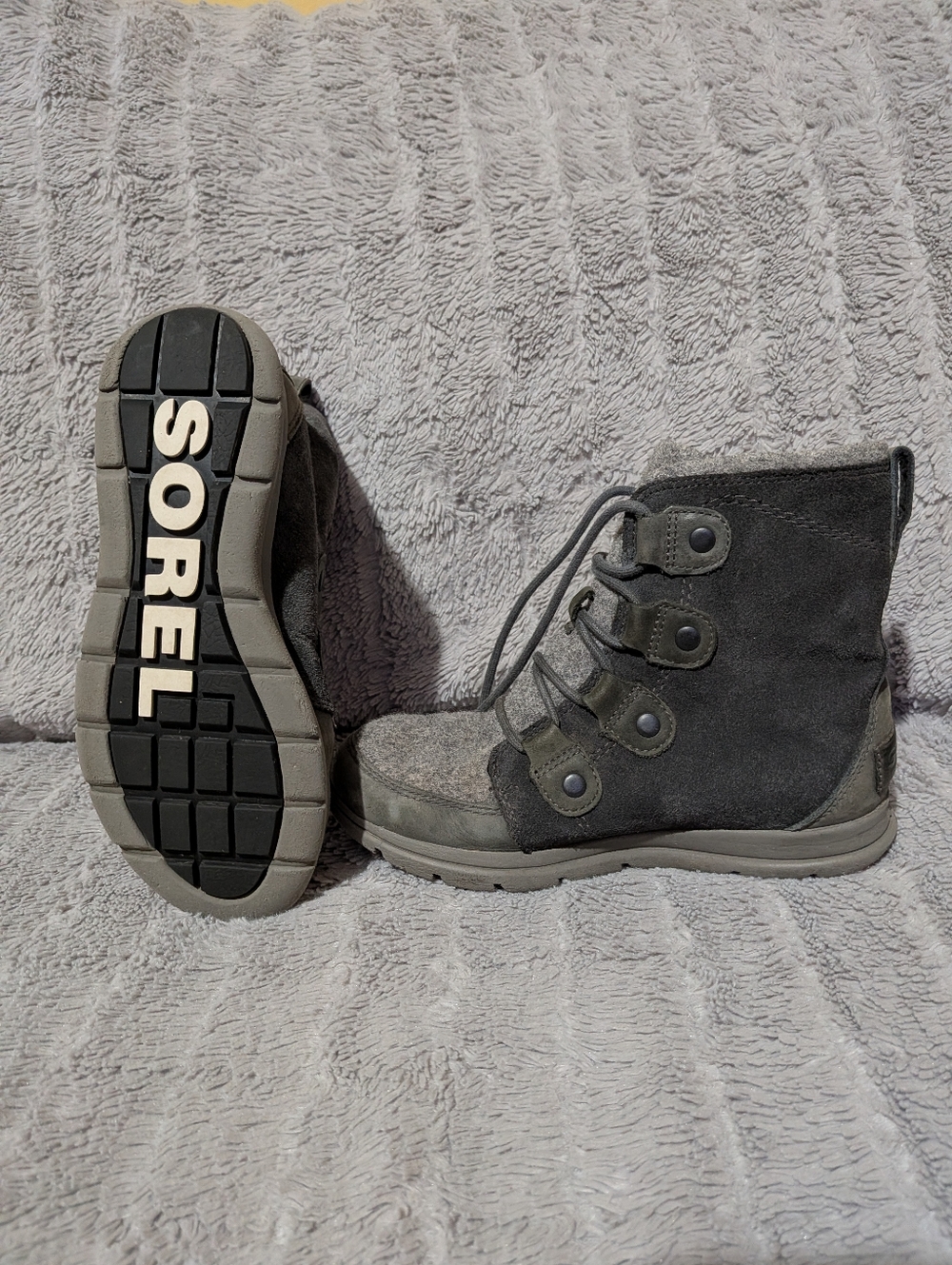 Sorel Women's Grey Suede Lace-Up Boots Size 6.5 Women's